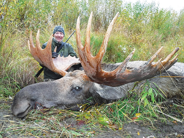 Jack Spencer, Jr. with a giant moose